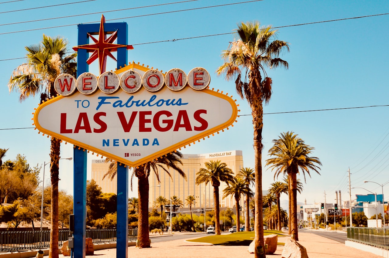 welcome to fabulous las vegas nevada signage 9xjdQ8 zLKI